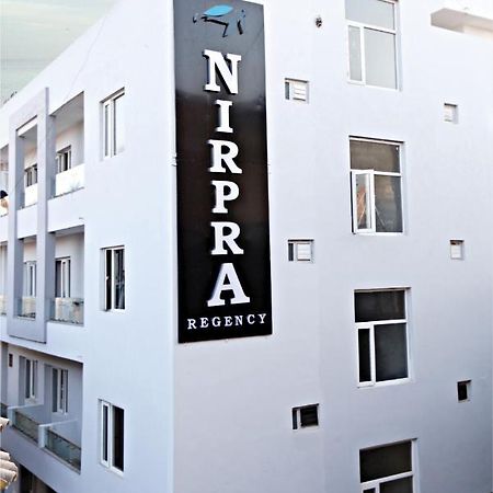 Nirpra Regency Hotel Nueva Delhi Exterior foto