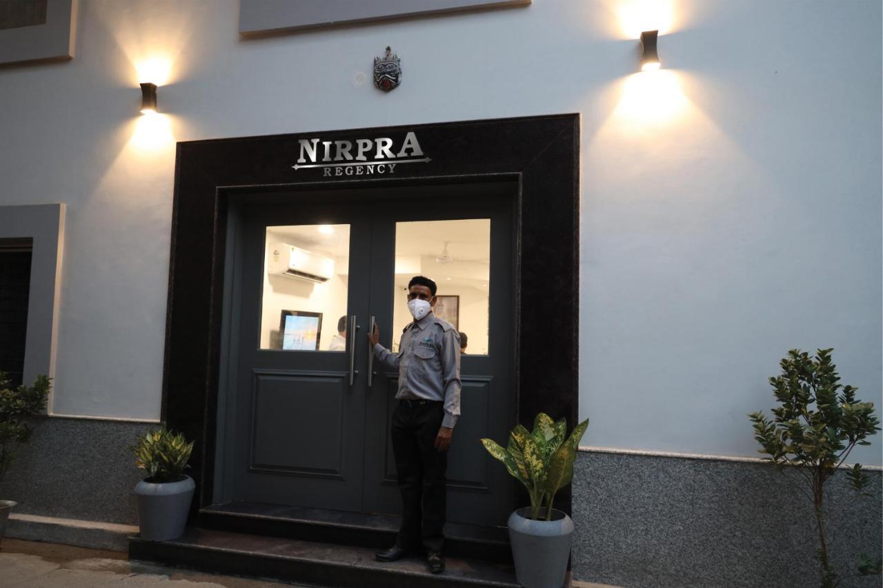 Nirpra Regency Hotel Nueva Delhi Exterior foto